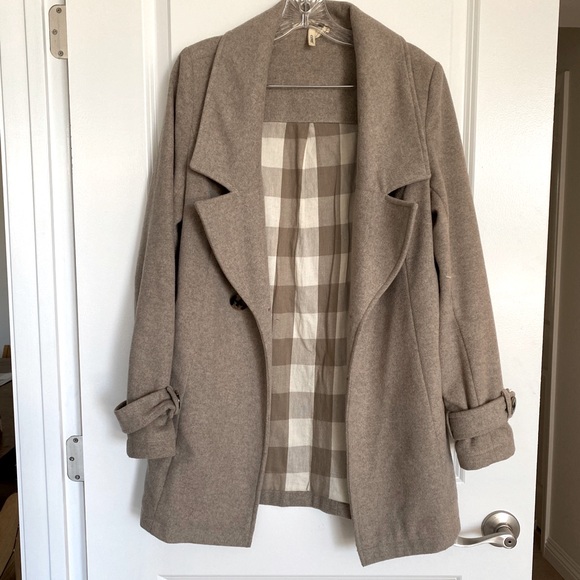 Covet Beige Wool Coat - Picture 2 of 5